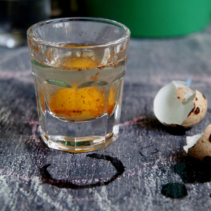 Какой напиток способен продлить молодость: вы все о нем знаете